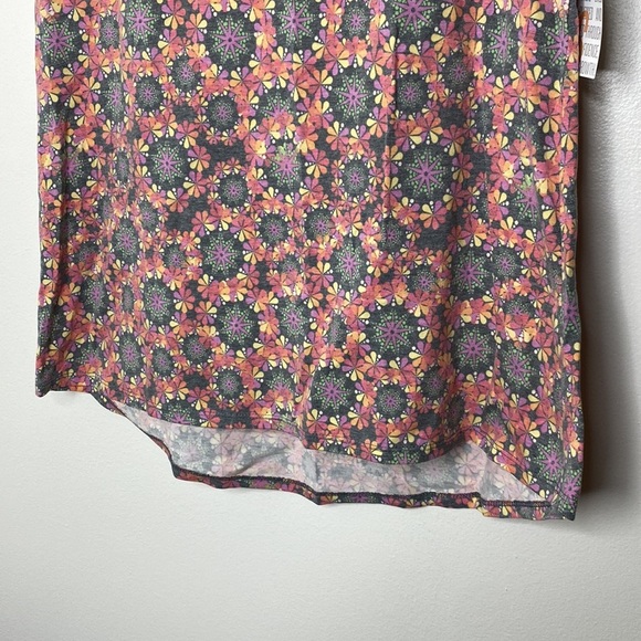 NWT LuLaRoe Classic T size XS - Picture 4 of 10